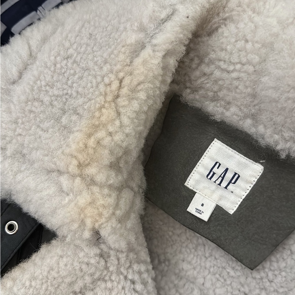 Shearling jacket - Picture 3 of 3